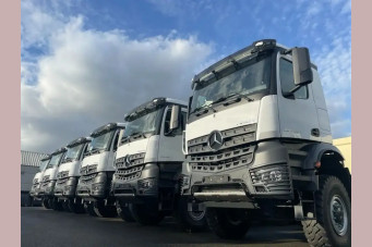 Mercedes-Benz Arocs 3342-AS 6x6 - Euro 3 - Tractor Head - 10 UNITS - READY FOR WORK!!