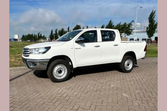 Toyota HiLux - 15 UNITS - 2.4 D L Double Cab  - EURO 2 - NEW!! Directly available!!! Ready for work!!