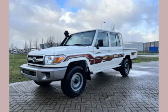Toyota Landcruiser 4.0L PETROL Double Cab  - EURO 3 !! EXPORT OUTSIDE EU ONLY!! 1 unit directly available